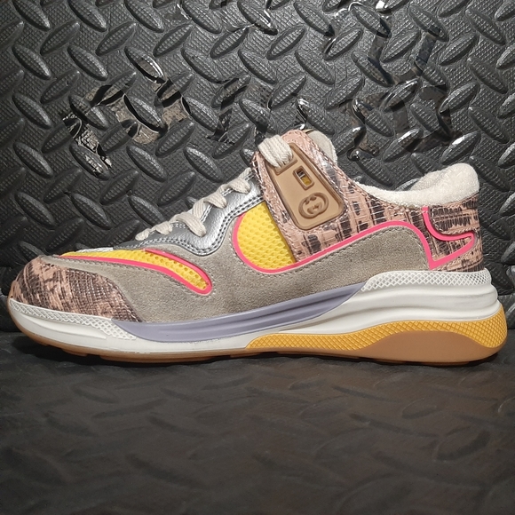 Gucci Wmns Ultrapace 'Pink Tejus Printed' 592348 1LH20 5761 - Picture 3 of 12